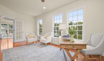 6005 ROOSEVELT St, Bethesda, MD 20817