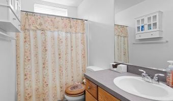 950 Clara Ct, Ammon, ID 83406