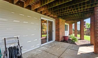 1513 Ploma Dr, Ballwin, MO 63021