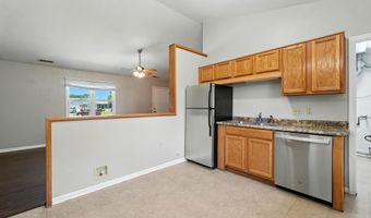 806 Deer Ridge Xing, Auburn, IN 46706