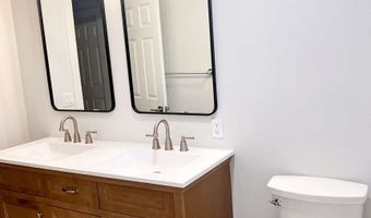 48 Oak Ridge Gate, Danbury, CT 06810