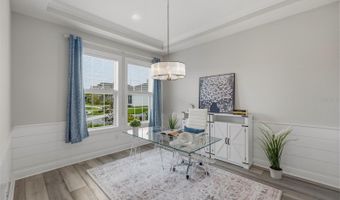 5254 WOLF CREEK Dr, Apollo Beach, FL 33572