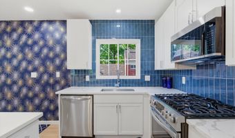 3454 MARTHA CUSTIS Dr, Alexandria, VA 22302