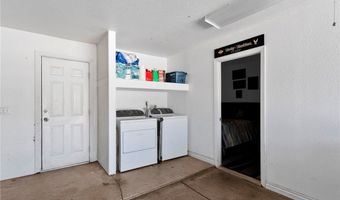 20083 Rimrock Rd, Apple Valley, CA 92307