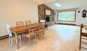 312 Midland Ct, Albrightsville, PA 18210
