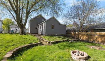 102 W Walnut St, Anamosa, IA 52205