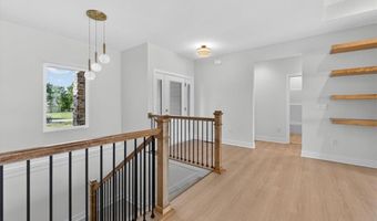 422 NE Lakota Dr, Adrian, MO 64720