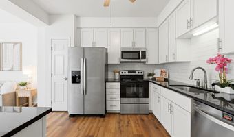 43217 BROOKFORD Sq, Ashburn, VA 20147
