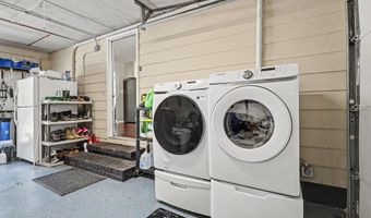 9208 Holly Springs Rd, Apex, NC 27539