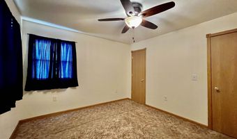 125 E Main St, Agency, IA 52530