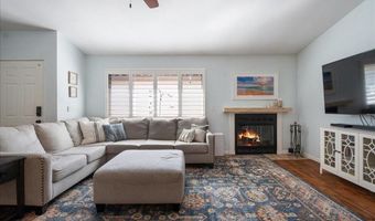 255 Oleander Dr, Oceanside, CA 92057