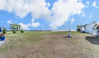 111 Waterway Ct, Aydlett, NC 27916