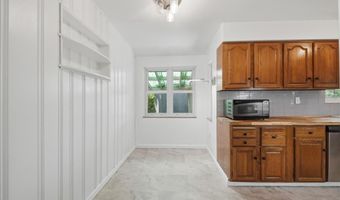 142 Center Grange Rd, Aliquippa, PA 15001