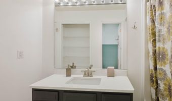 5 Kensington Pl, Albany, NY 12209