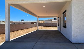 692 W COACHLINE Ln, Benson, AZ 85602