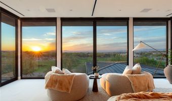 92 Sun Glow Ln, Las Vegas, NV 89135