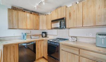 137 S PACIFIC St 13, Rockaway Beach, OR 97136