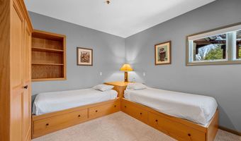 5 B Owls At Smugglers Notch Resort, Cambridge, VT 05444
