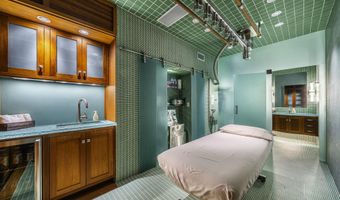 99 Granite St, Ashland, OR 97520