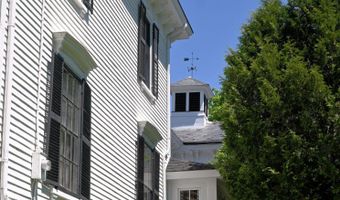 151 Kenduskeag Ave, Bangor, ME 04401