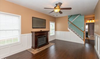 7121 Parklake Pl, Indianapolis, IN 46217