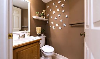 3027 Forest Creek Ct, Ann Arbor, MI 48108