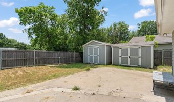111 W Shelton St, Alvarado, TX 76009