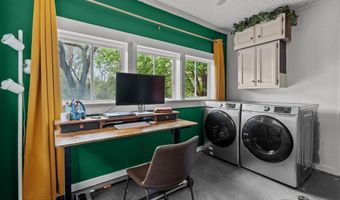 802 N Poplar St, Aberdeen, NC 28315