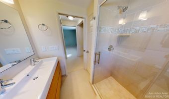 2235 Prairie St, Ann Arbor, MI 48105