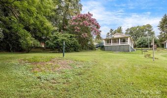 141 Macedonia Rd, Asheville, NC 28804