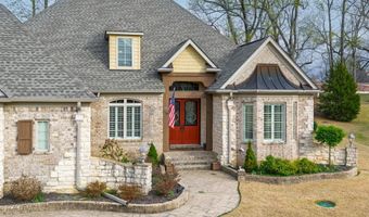 104 LOCHMEADE Dr, Atoka, TN 38004