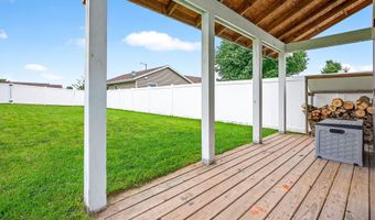 2403 W AMERICAN Dr, Neenah, WI 54956
