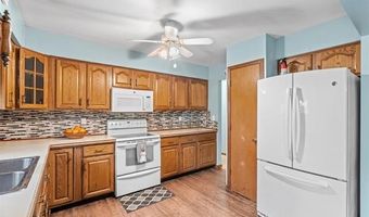 5122 Elizabeth Ln, Almont, MI 48003