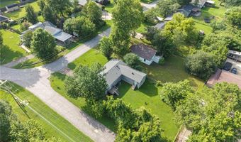 702 9th St, Barling, AR 72923