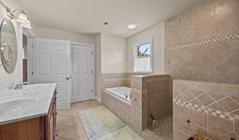100 Whispering Pines Ct, Aydlett, NC 27916
