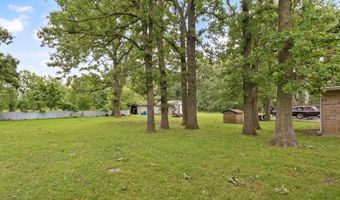 1315 E Church St, Aurora, MO 65605