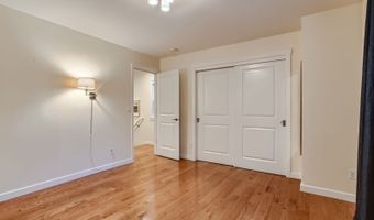8006 SE SPORRI Ln, Milwaukie, OR 97267