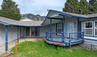 15923 BAY VIEW Dr, Brookings, OR 97415