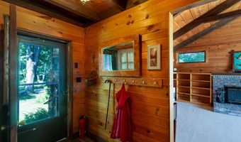 915 Fiske Rd, Alburgh, VT 05440