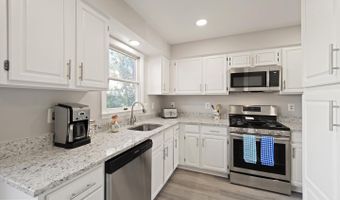 43938 KITTS HILL Ter, Ashburn, VA 20147