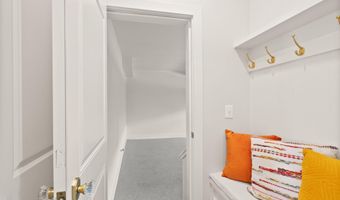 23757 CAMBRIDGE KNOLL Ct, Aldie, VA 20105