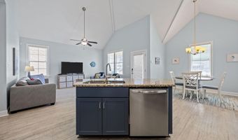 115 E Bogue Blvd, Atlantic Beach, NC 28512