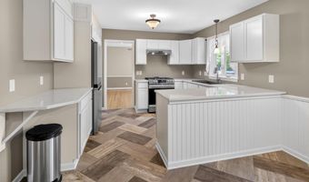 10 Willo Ln, Albany, NY 12211
