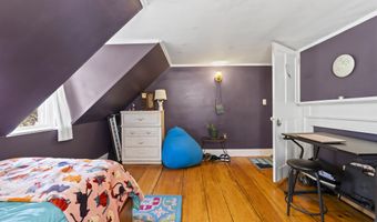 141 Centre St, Bath, ME 04530