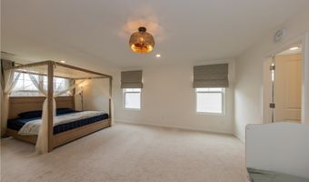 766 River Run Rd, Aurora, OH 44202