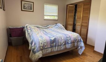 121 Magnolia Dr, Benton, TN 37307