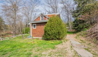 167 Toddy Hill Rd, Newtown, CT 06482