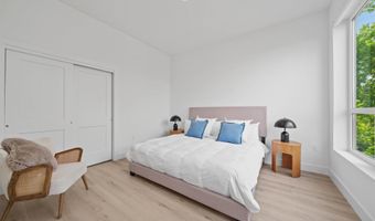 17 AVENUE E 504, Bayonne, NJ 07002