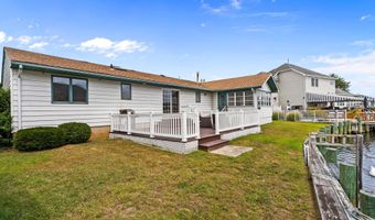 12 E Longport Ave, Bayville, NJ 08721
