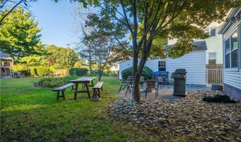 15 Wheeler Ave, Cranston, RI 02905